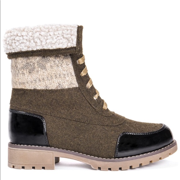 MUK LUKS - Women’s Boots - Picture 7 of 9